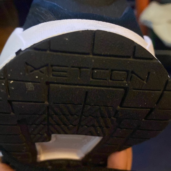 Sneakers for Optimal performance - Picture 4 of 4